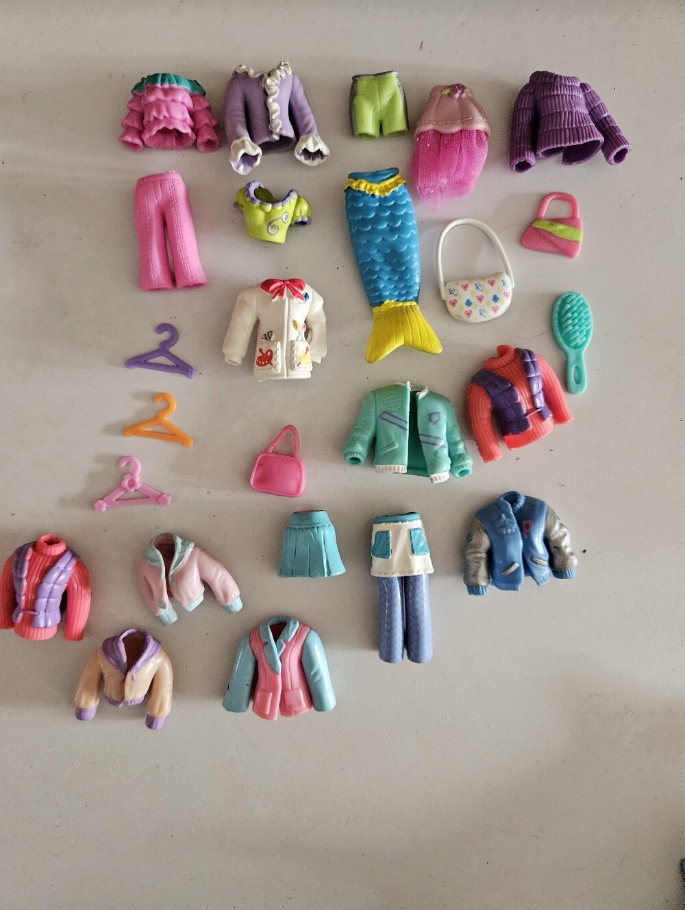 VTG Y2K Rubber Polly Pocket Clothes Lot 25+ Pieces